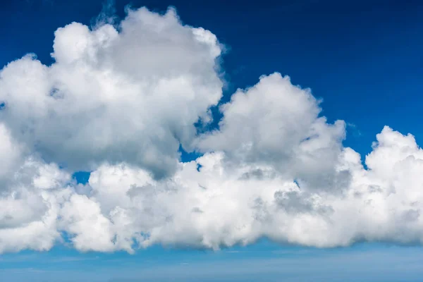 Mooie Wolken Met Blauwe Lucht Achtergrond — Stockfoto