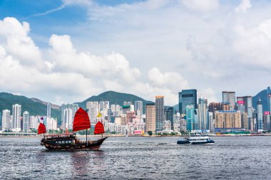 Antik Çin yelkenlisi Duk Ling Victoria Limanı, Hong Kong.