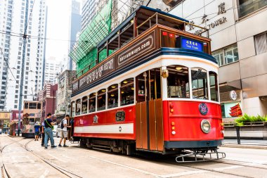Western Market Terminus, Hong Kong Tramvayları 'ndaki terminlerden biridir. TramOramic Tour 'un 1920' ler tarzı açık tramvaydaki başlangıç noktalarından biri.