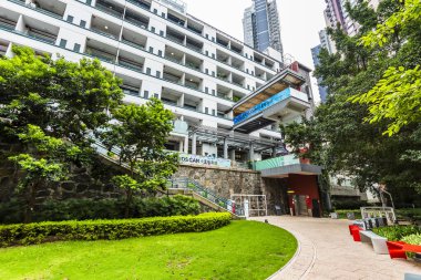 Hong Kong PMQ tarihi bir yer, sanat ve tasarım merkezi olarak yeniden canlandırıldı..