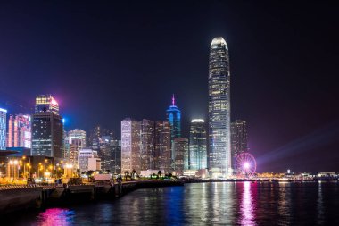 Victoria Limanı, Hong Kong 'daki Şehir Mimarisinin Nightscape ve Skyline' ı. 
