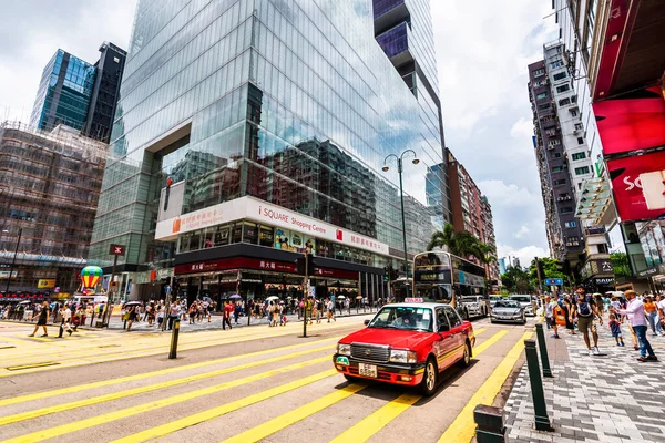 Overstekende Mensen Buurt Van Chungking Mansions Nathan Road Hong Kong — Stockfoto