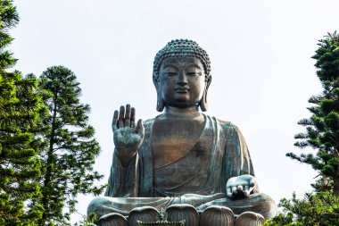 Tian Tan Buddha ya da Po Lin Manastırı 'ndaki dev Buda heykeli Lantau Adası, Hong Kong.
