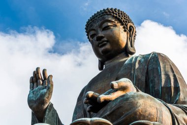 Tian Tan Buddha ya da Po Lin Manastırı 'ndaki dev Buda heykeli Lantau Adası, Hong Kong.