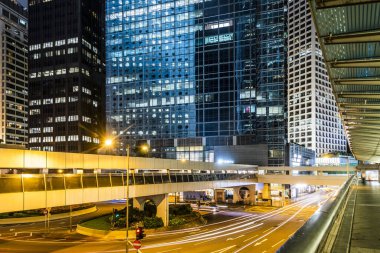 Hong Kong Central Modern iş binalarının gece görüşü, Hong Kong, Asya.