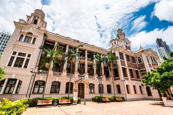 Hong Kong Pok Fu Lam 'daki Hong Kong Üniversitesi. 1911 'de kurulmuş, Hong Kong' daki en eski üçüncü derece kurumdur..