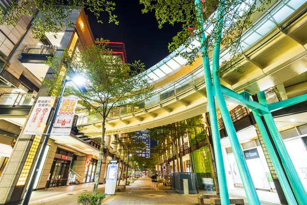 Vista Baixo Ângulo Edifícios Comerciais Modernos Noite Distrito Xinyi Taipei — Fotografia de Stock