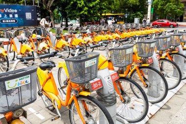 U-bike, Tayvan 'ın metropolitan bölgesinde hem turistler hem de vatandaşlar için popüler bir gidiş-dönüş metodudur..