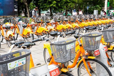U-bike, Tayvan 'ın metropolitan bölgesinde hem turistler hem de vatandaşlar için popüler bir gidiş-dönüş metodudur..