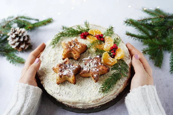 Girl Hands Holding Beautiful Christmas Cake Winter Food — Stock Photo, Image