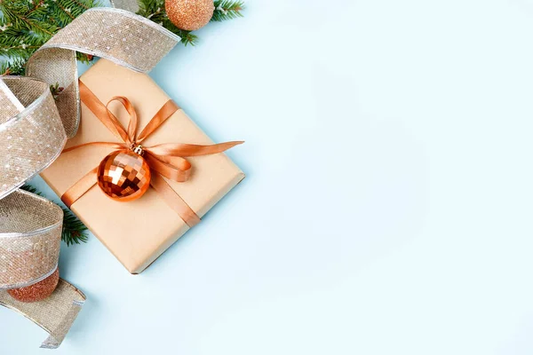 Vánoční Prázdniny Modré Kartě Vánoční Stromeček Dekorace Papírové Dárkové Krabice — Stock fotografie