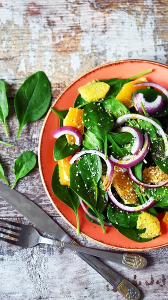 Assiette Avec Salade Salade Désintoxication Fraîche Verte Aux Épinards Orange — Photo