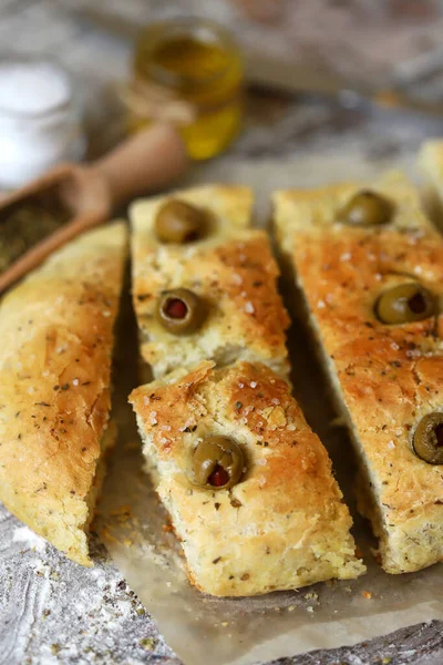 Traditional Italian Bread Olives Spices Focaccia — Stock Photo, Image