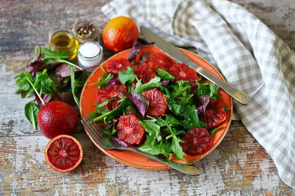 Kırmızı Portakallı Süper Besleyici Detoks Salatası Salata Karışımı Vejetaryen Diyeti — Stok fotoğraf