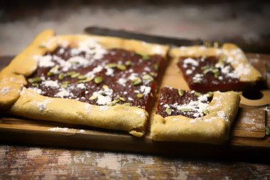 Reçelli ve tohumlu ev yapımı galet. Lezzetli hamur işleri.