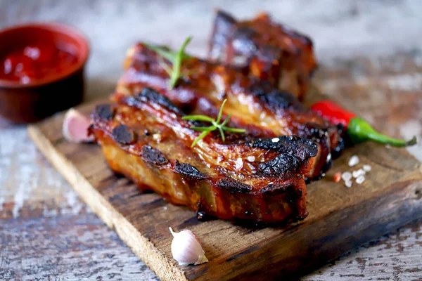 Aptitretare Varma Revben Bakade Honungssenapssås Med Chilipeppar Grillrevben — Stockfoto