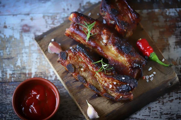 Eet Hete Ribben Gebakken Honing Mosterdsaus Met Chili Peper Ribbetjes — Stockfoto