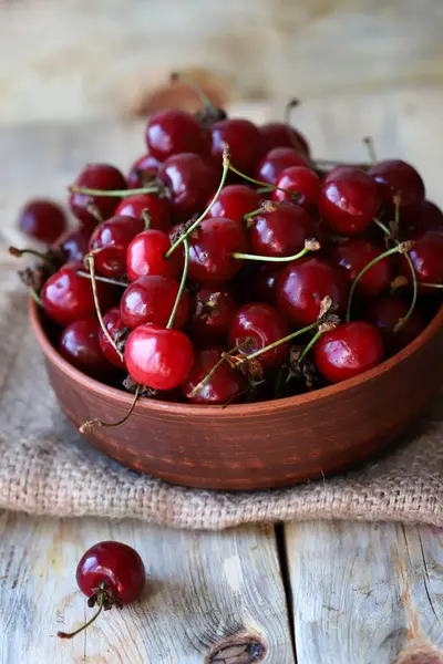Ripe Juicy Cherries Bowl Wooden Surface Organic Cherry Harvest — Stock Photo, Image