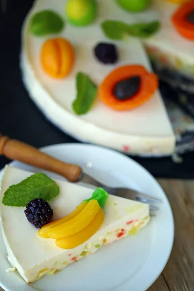 Delicious Cream Cheesecake Fruits Healthy Summer Dessert White Fruit Cake — Stock Photo, Image