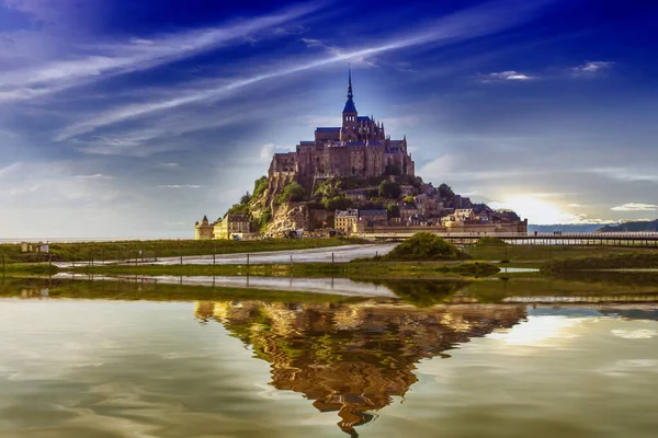 Mont Saint Michel Cestovní Zázemí — Stock fotografie