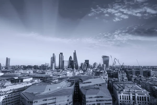 伦敦天际线的空中景观 — 图库照片