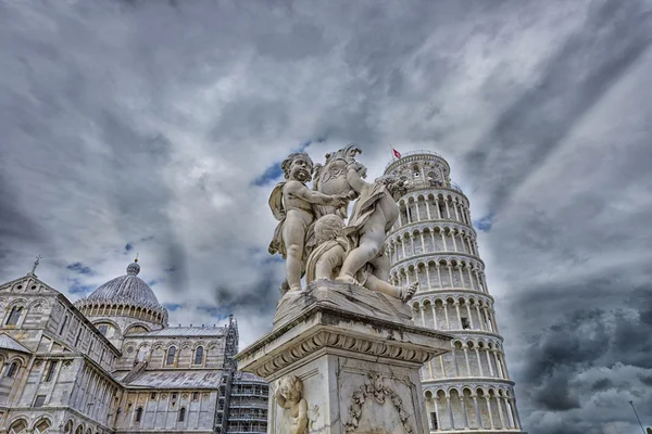 La Catedral y la Torre Inclinada en Pisa — Foto de Stock