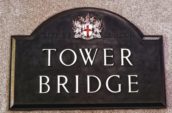 Tower bridge plate — Stock Photo, Image