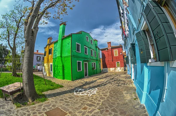 Renkli evler burano Adası, Venedik — Stok fotoğraf