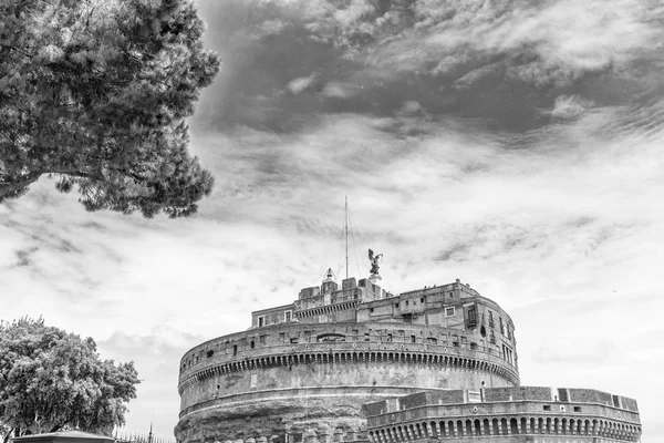 Castel st. angelo z piękne niebo, Rzym — Zdjęcie stockowe