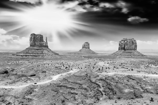 Monument Valley com céu bonito — Fotografia de Stock