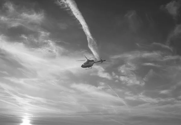 Voar no céu — Fotografia de Stock