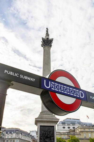 Londra - 27 Eylül. Londra ünlü yeraltı tren ağı, — Stok fotoğraf