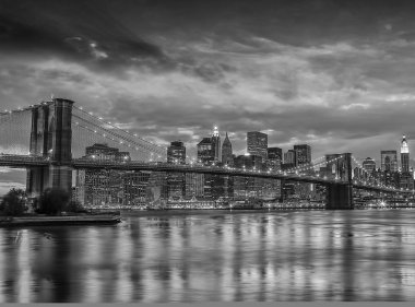 gece Brooklyn Köprüsü