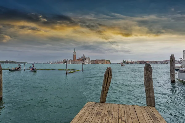 Looking at the St. George's Cathedral — Stock Photo, Image