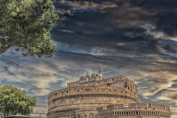 Castel st. angelo gyönyörű ég, Róma — Stock Fotó
