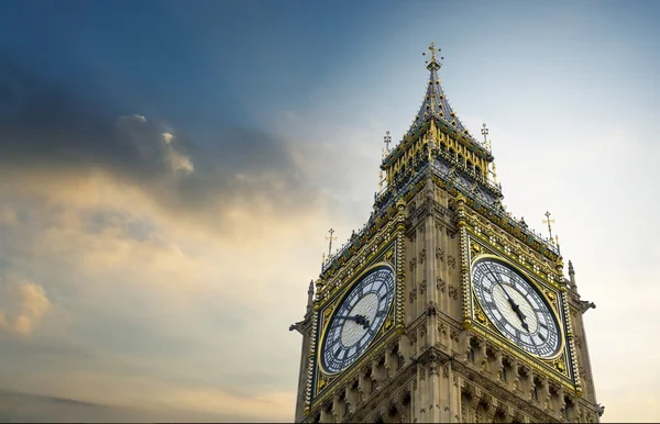 Der Große Ben Tower Gegen Den Himmel London Großbritannien — Stockfoto