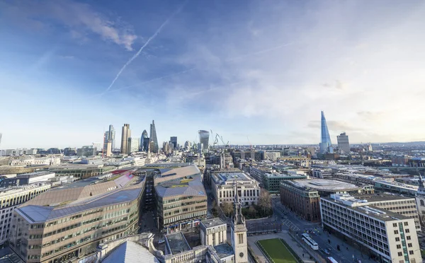 London Modern Skyline Bright Sky — Stock Photo, Image