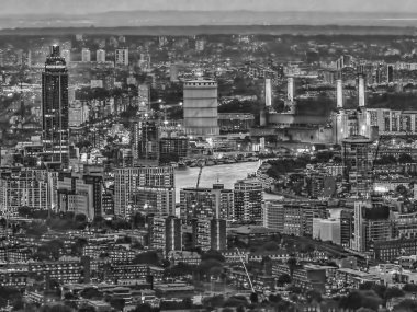 Güney Londra 'nın gece manzarası.