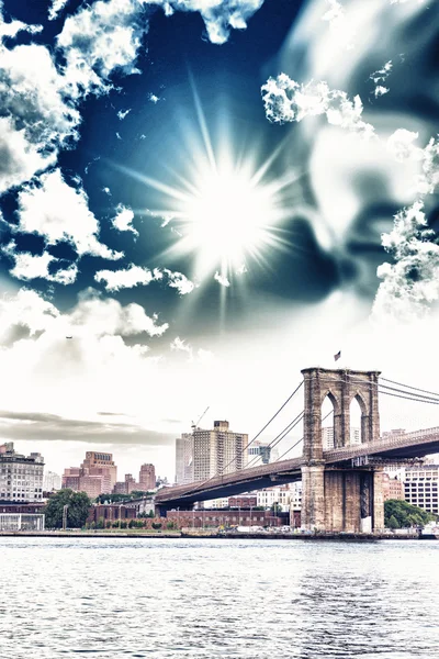 Brooklyn Bridge Piękne Niebo — Zdjęcie stockowe