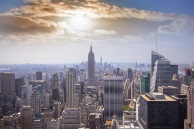 New york manzarası ve dramatik gökyüzü, ABD