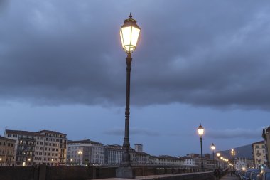 gece Terasımdan lungarno Pisa.