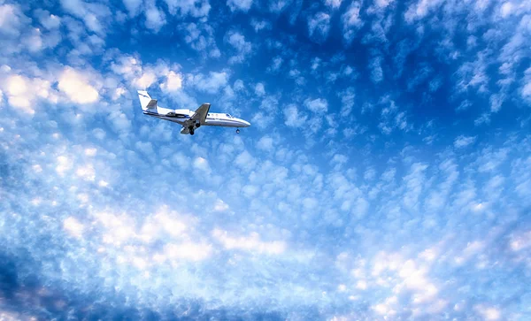 Soukromé Tryskové Letadlo Při Přistání — Stock fotografie