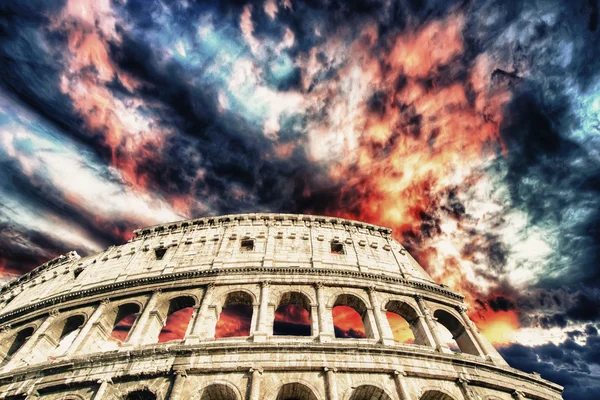 Céu Bonito Acima Colosseum Roma — Fotografia de Stock