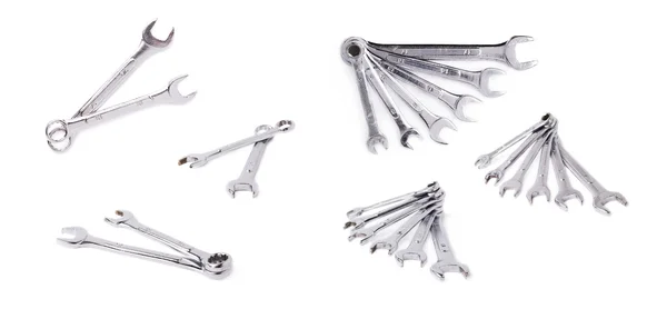 Beyaz arka plan üzerinde izole wrenchs metal araç kümesi — Stok fotoğraf