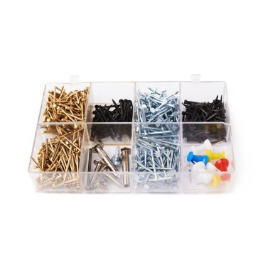 Beyaz arka plan üzerinde izole çivi koleksiyonu