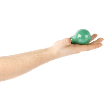 Bir ampul, beyaz arka plan üzerinde izole kompozisyon tutan el