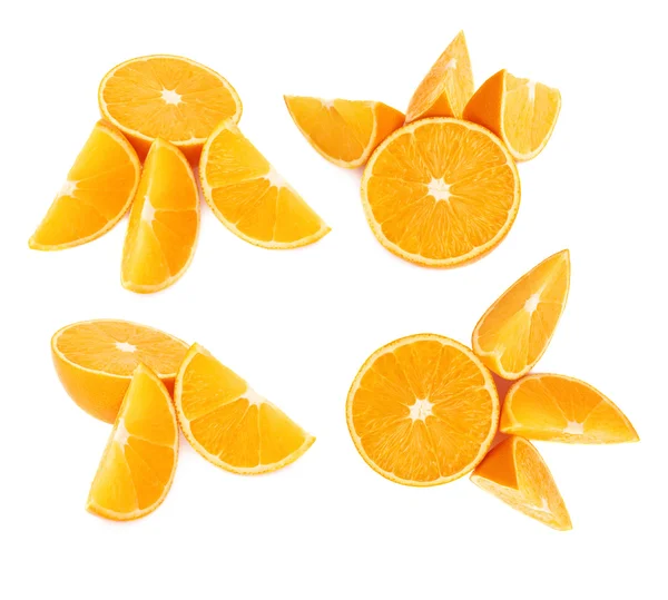 Composição de frutas laranja servida isolado sobre o fundo branco, conjunto de diferentes foreshortenings — Fotografia de Stock