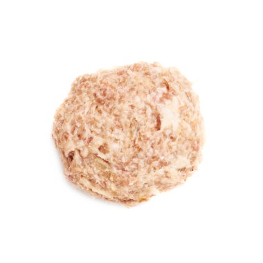 Ham miced etin üzerine beyaz izole arka plan