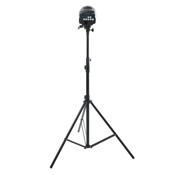 Studio flash sur un stand sur fond blanc isolé — Photo