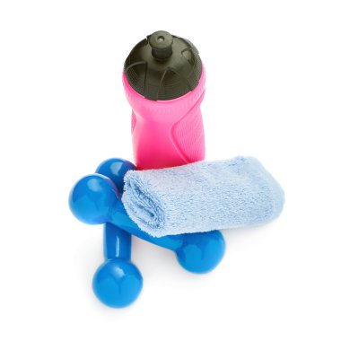 Beyaz arka plan üzerinde izole plastik kaplı dumbells çifti